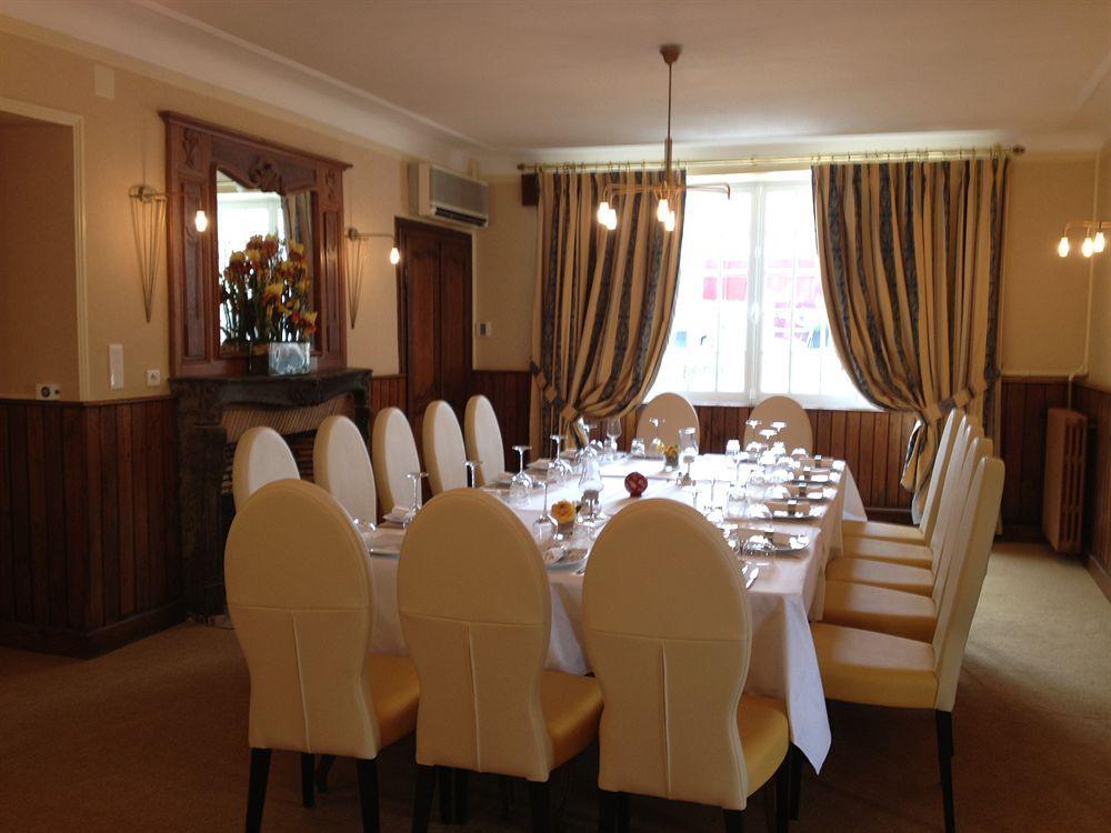 Hôtel Restaurant De La Poste&Du Lion D'or Vézelay Exterior foto